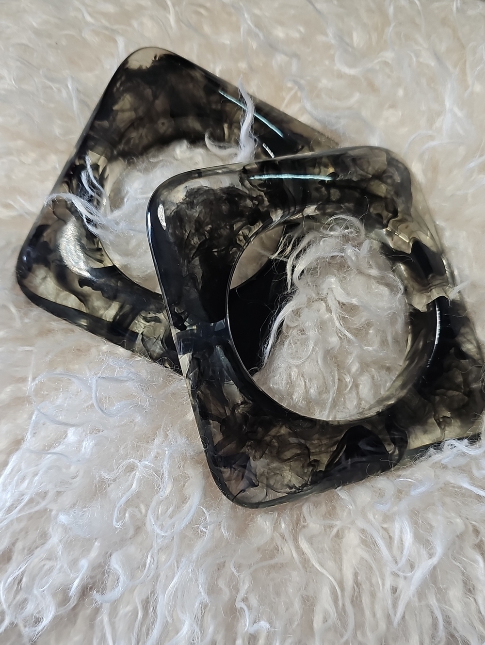 Decorative Resin Napkin Rings in Smoky Black - Set of 2